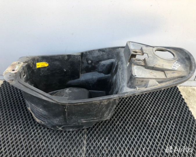 Бардачок на китайский скутер