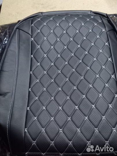 Чехлы Форд Фокус 2 экокожа с серым Франт