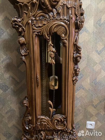 Напольные часы с боем