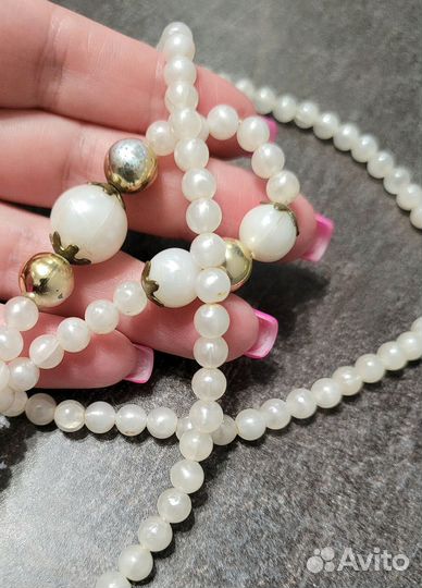 Бусы СССР белые с золотом