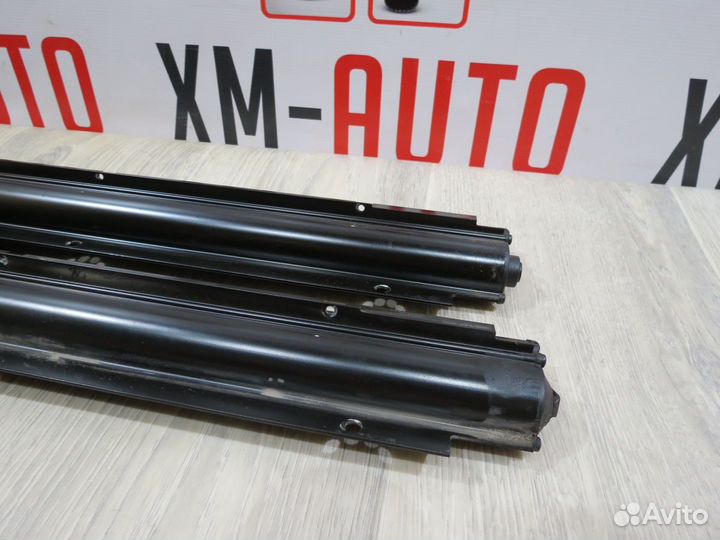 Шторка солнцезащитная правая Audi A6 Allroad