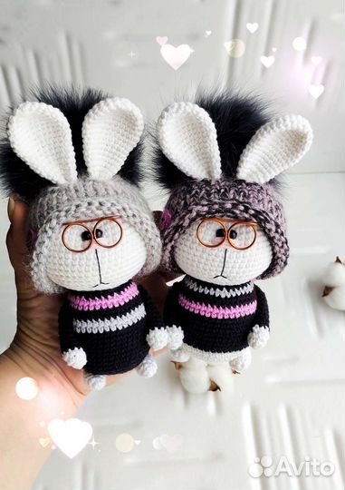 Зайчики ручной работы/ вязаный символ 2023 года