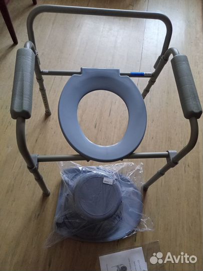 Санитарное кресло туалет