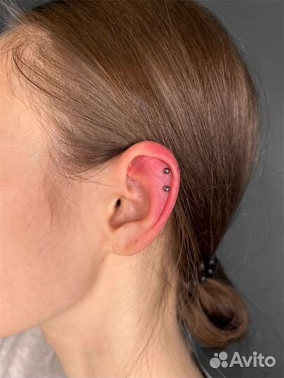 Модель на пирсинг