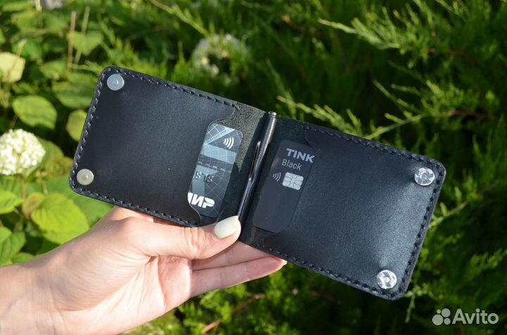 Зажим для денег и банковских карт