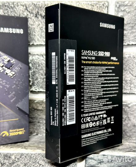 Samsung SSD M.2 NVMe 980 1 Tb новый
