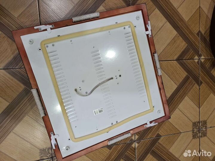 Светильник потолочный
