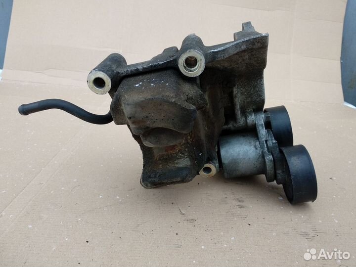 Кронштейн генератора D4EA, 2.0 CRDi, Hyundai, KIA