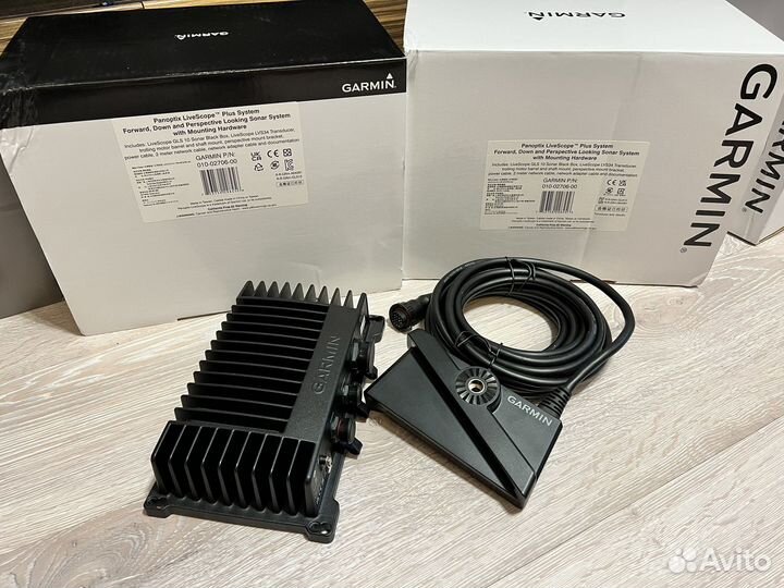 Garmin Panoptix LiveScope plus lvs34 gls10