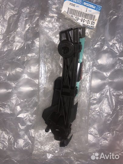 Левая направляющая переднего бампера mazda 6