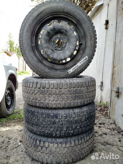 Yokohama IceGuard Stud IG65 195/65 R15