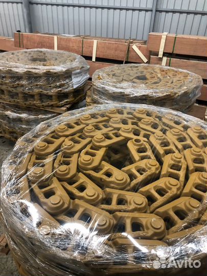 R140LC-7 (81N4-26600) гусеничная цепь 46звеньев