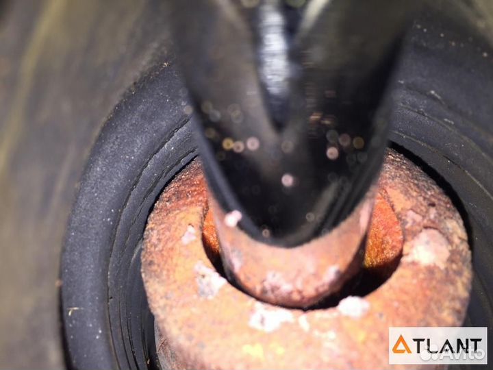 Стойка передняя toyota vitz