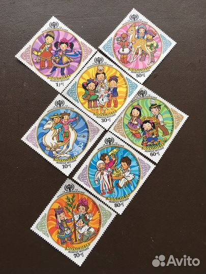 Коллекционные марки и блоки