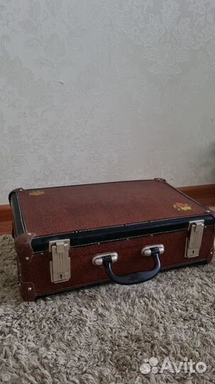 Чемодан ретро винтаж