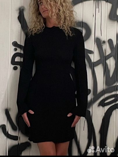 Платье черное