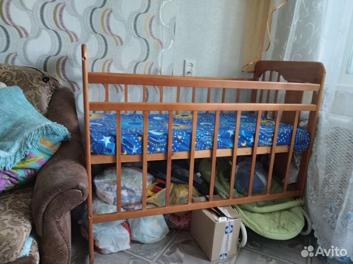 Детская кроватка