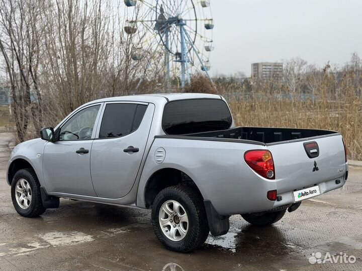 Mitsubishi L200 2.5 МТ, 2011, 280 000 км