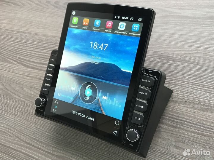 Магнитола на Volkswagen Multivan T5