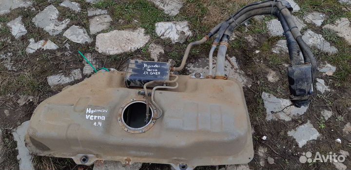 Бак топливный Hyundai Verna 1.4л G4EE