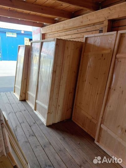 Дверь для бани из сосны