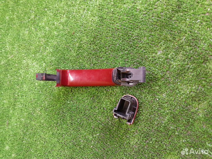 Ручка задней правой двери шкода рапид 2