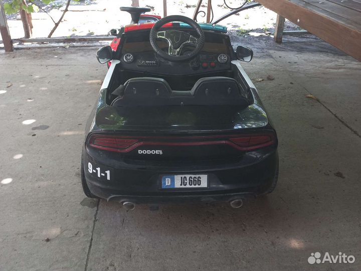 Детский электро автомобиль