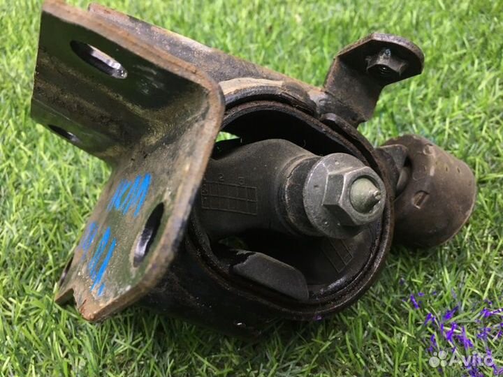 Подушка двигателя передняя левая Toyota Corolla