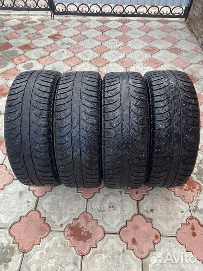 Bridgestone Ice Cruiser 7000 205/60 R16 92