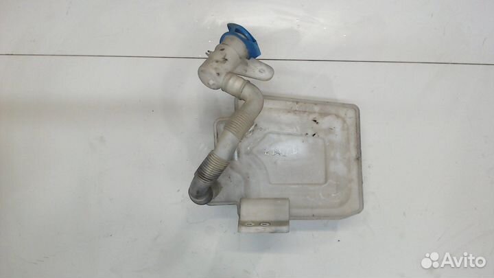 Бачок омывателя Volkswagen Caddy, 2010