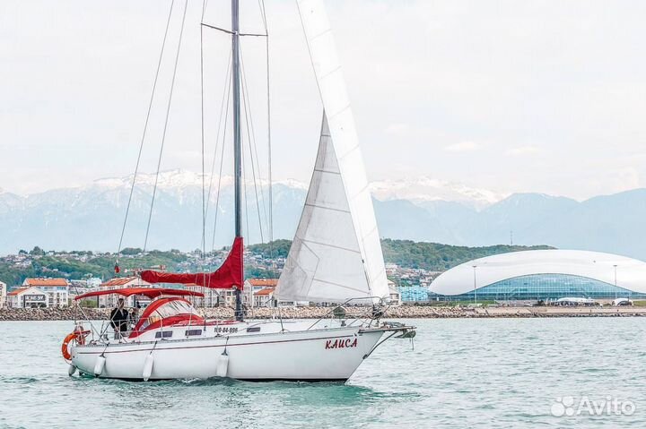 Морская прогулка на парусной яхте Адлер