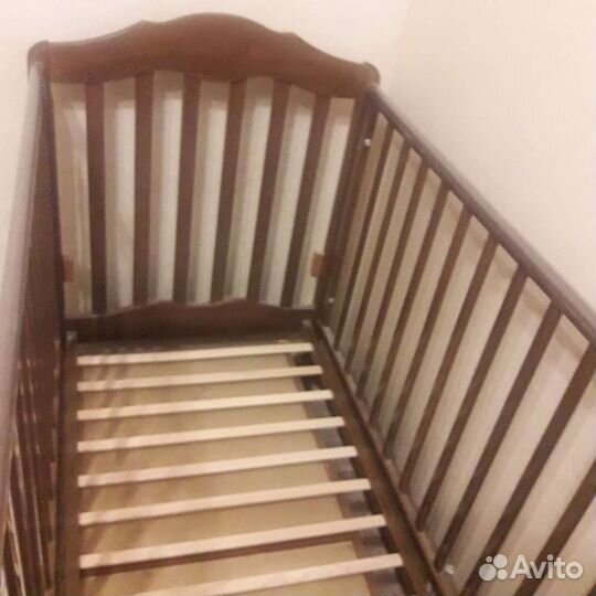 Кроватка+матрас+наматрасник+простынь