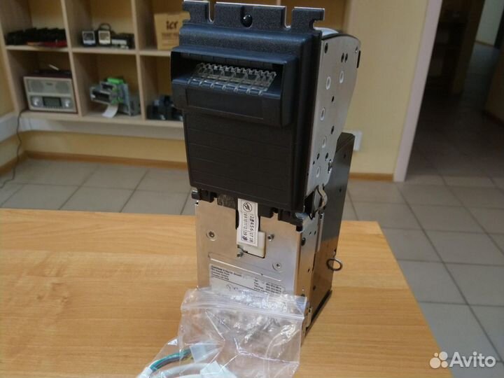 Купюроприемник саshсоdе SM-2073 с кассетой на 400