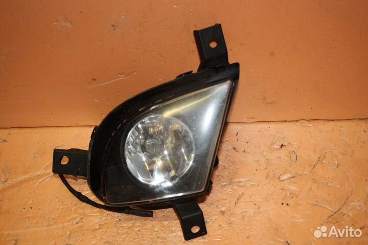 Фара противотуманная левая BMW E90/E91 2005