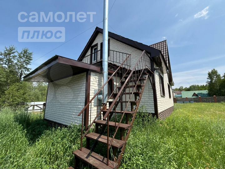 Дом 82 м² на участке 2 га