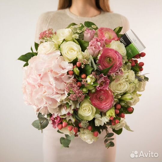 Помощник флориста