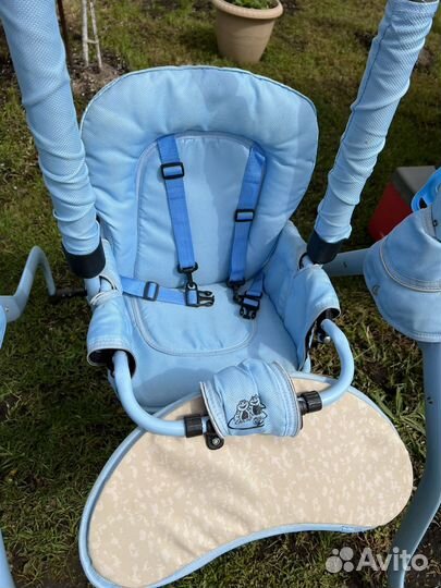 Детские качели уличные