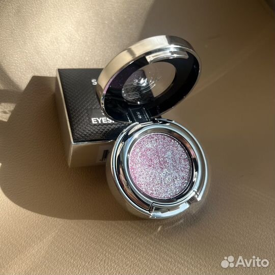 Косметика Fenty, Laura Mercier, Guerlain и др