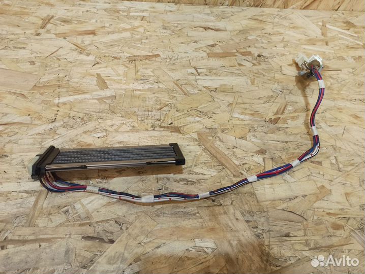 Радиатор электрический Toyota Corolla E150