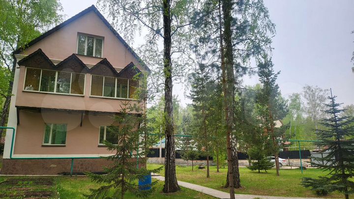 Дом 180 м² на участке 20 сот.