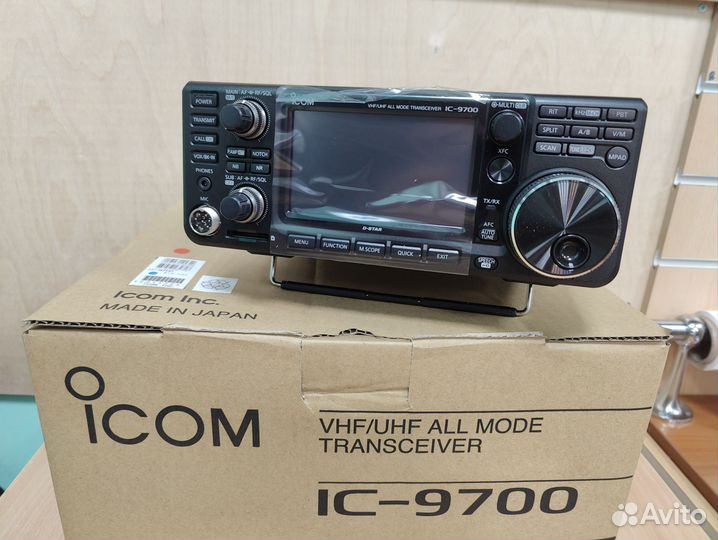 USA трансивер icom-9700 новые. В Москве