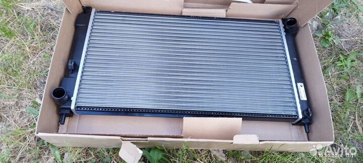 Радиатор охлаждения LADA granta новый