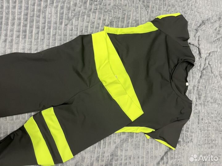 Спортивный костюм женский