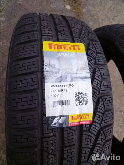 Pirelli Winter Sottozero 240 Serie II 245/45 R19