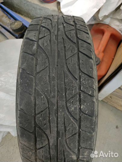 Dunlop Grandtrek AT3 225/65 R17