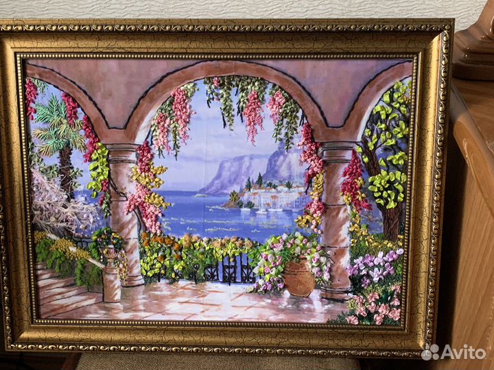 Картина вышитая лентами