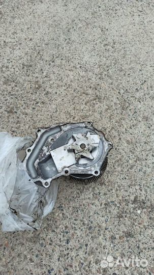 Насос системы охлаждения Помпа Nissan Patrol