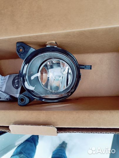 Фара противотуманная Toyota E120 левая
