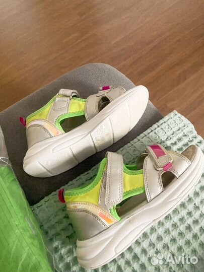 Сандалии футурино 29 р стелька 18 см