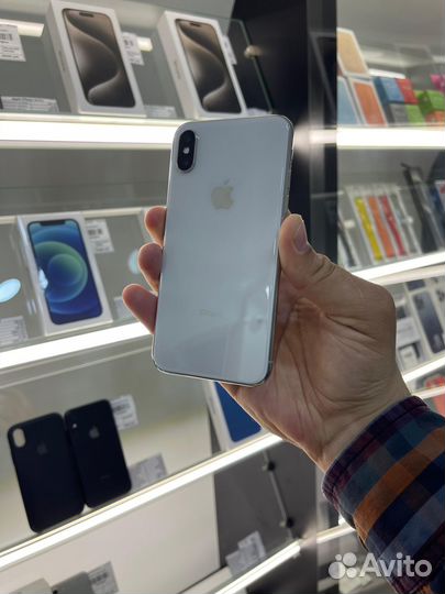 iPhone X, 64 ГБ